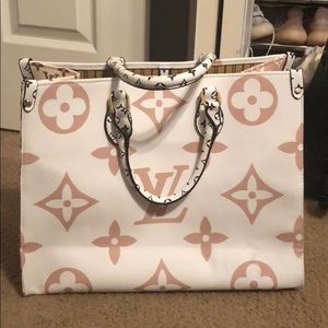 Tote bag (last day price before I move)